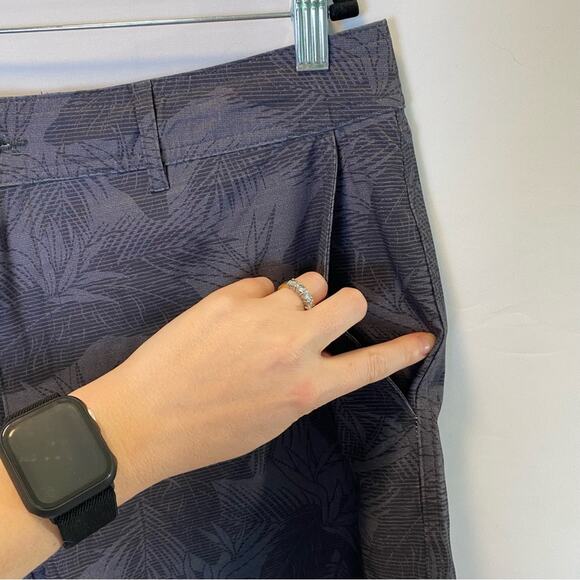 Goodfellow & Co Men’s Hybrid Swim Shorts 9” Inseam Size 36 Leaf Print Dark Grey - Picture 4 of 10